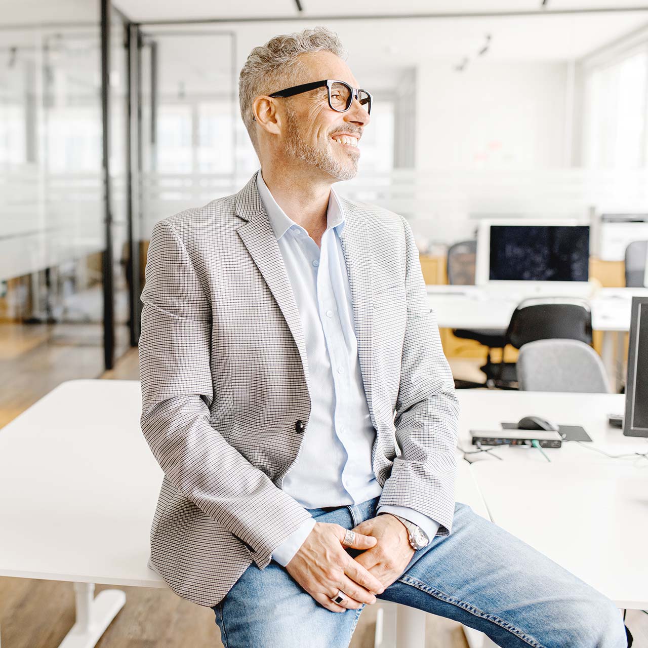 businessman happy about it services guarantee